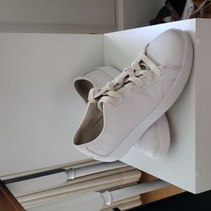 TODAY SPECIAL COLE HAAN LEATHER SNEAKERS 👟 😍 SIZE 8.5